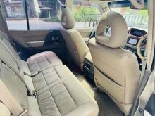 https://riyasewana.com/uploads/mitsubishi-montero-v6-1712523024402.jpg