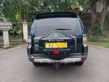 https://riyasewana.com/uploads/mitsubishi-montero-v6-181718114792.jpg
