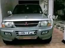 Mitsubishi Montero V6 2000 SUV