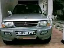 Mitsubishi Montero V6 2000 SUV