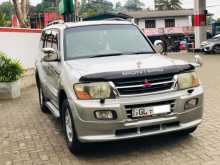 https://riyasewana.com/uploads/mitsubishi-montero-v6-2001-419190112774.jpg
