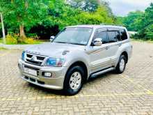 Mitsubishi Montero V6 2002 SUV