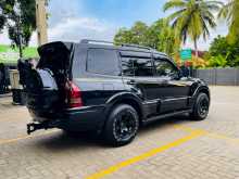 https://riyasewana.com/uploads/mitsubishi-montero-v6-2002-1618461812243.jpg