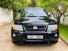 https://riyasewana.com/uploads/mitsubishi-montero-v6-2002-1618461812482.jpg