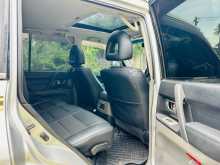 https://riyasewana.com/uploads/mitsubishi-montero-v6-2002-2013084912493.jpg