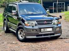 Mitsubishi Montero V6 2002 SUV