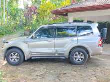 https://riyasewana.com/uploads/mitsubishi-montero-v6-2002-312484012263.jpg