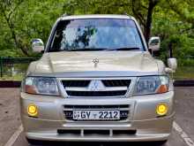 https://riyasewana.com/uploads/mitsubishi-montero-v6-2002-414303412692.jpg