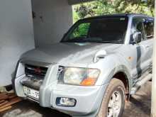 Mitsubishi Montero V6 2002 SUV