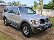 Mitsubishi MONTERO V6 2003 SUV