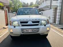 Mitsubishi Montero V6 2003 SUV