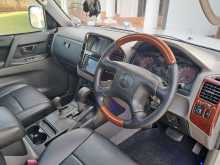 https://riyasewana.com/uploads/mitsubishi-montero-v6-2003-1416290512094.jpg