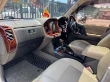 https://riyasewana.com/uploads/mitsubishi-montero-v6-2003-67444812584.jpg