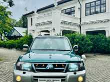 Mitsubishi Montero V6 2003 SUV