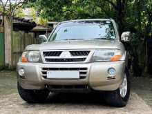 Mitsubishi Montero V6 2004 SUV