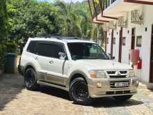 Mitsubishi Montero V6 2004 SUV