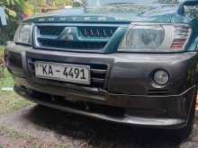 Mitsubishi Montero V6 2004 SUV