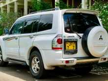 https://riyasewana.com/uploads/mitsubishi-montero-v6-2005-2013044012302.jpg