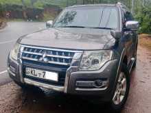 Mitsubishi Montero V6 2010 SUV