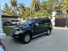 https://riyasewana.com/uploads/mitsubishi-montero-v6-2012-2021262712192.jpg