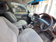 https://riyasewana.com/uploads/mitsubishi-montero-v6-201423017894.jpg