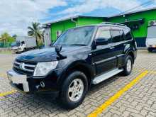 https://riyasewana.com/uploads/mitsubishi-montero-v6-2105513182.jpg