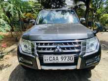 Mitsubishi MONTERO GLS 2013 SUV