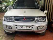 Mitsubishi Montero V6 2004 SUV