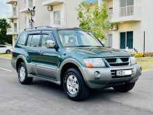 Mitsubishi MONTERO V6 2004 SUV