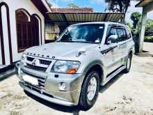 Mitsubishi Montero V6 0 SUV