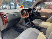 https://riyasewana.com/uploads/mitsubishi-montero-v6-247521617686.jpg