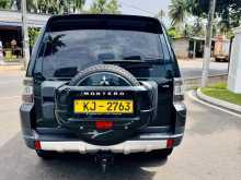 https://riyasewana.com/uploads/mitsubishi-montero-v6-2612504222902.jpg