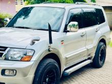 Mitsubishi Montero V6 2005 SUV