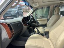 https://riyasewana.com/uploads/mitsubishi-montero-v6-277184717176.jpg