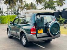 https://riyasewana.com/uploads/mitsubishi-montero-v6-30012424232.jpg