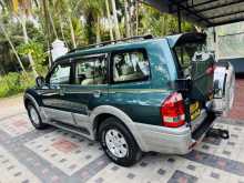 Mitsubishi Montero V6 2002 SUV