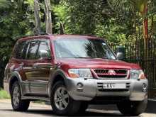 Mitsubishi Montero V6 2004 SUV