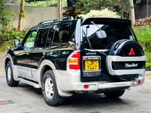 https://riyasewana.com/uploads/mitsubishi-montero-v6-58544924991.jpg