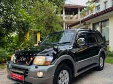 Mitsubishi MONTERO V6 2003 SUV