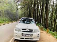 Mitsubishi Montero V6 2004 SUV