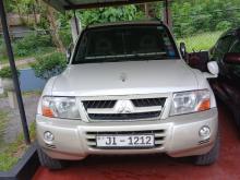 Mitsubishi Montero V6 2004 SUV