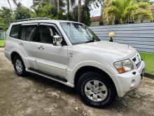 https://riyasewana.com/uploads/mitsubishi-montero-v6-69202624312.jpg