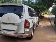 https://riyasewana.com/uploads/mitsubishi-montero-v6-721305124562.jpg