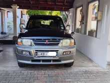 Mitsubishi Montero V6 2001 SUV