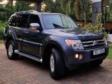 https://riyasewana.com/uploads/mitsubishi-montero-v6-auto-11121630226.jpg