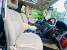 https://riyasewana.com/uploads/mitsubishi-montero-v73-121107216165.jpg