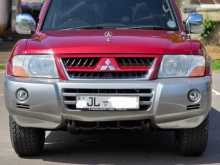 https://riyasewana.com/uploads/mitsubishi-montero-v73w-2004-513431812473.jpg
