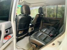 https://riyasewana.com/uploads/mitsubishi-montero-v75-1721580217245.jpg