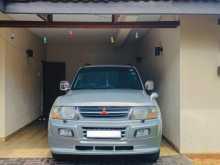 Mitsubishi Montero V75 2000 SUV