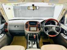 https://riyasewana.com/uploads/mitsubishi-montero-v76w-2007-1518461612953.jpg